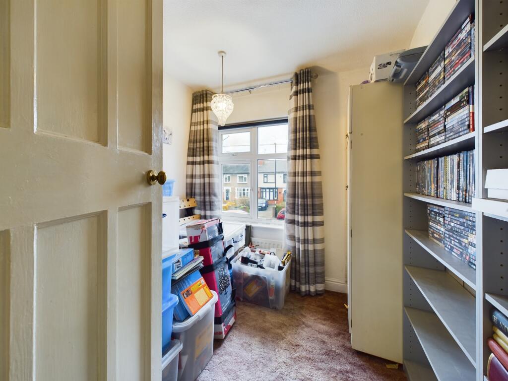 CAM05192G0-PR0004-STILL013