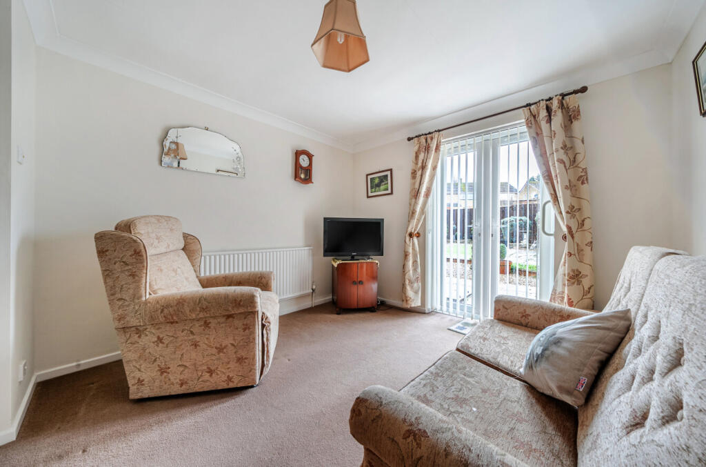 Sitting Room/Bedroom