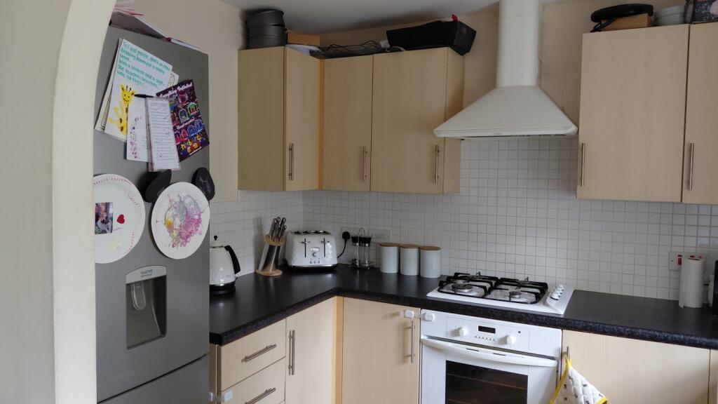 5 Blackthorn kitchen 2