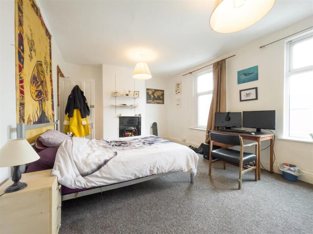 42 Pinner Road_-4.jpg