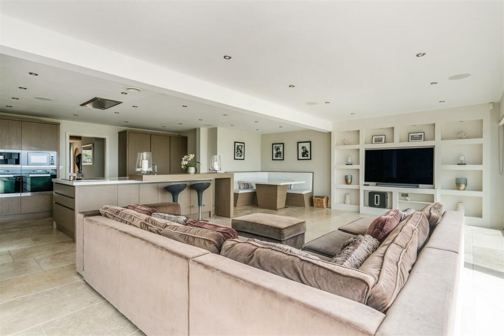 19, Roedean Crescent 320828  (48).jpg