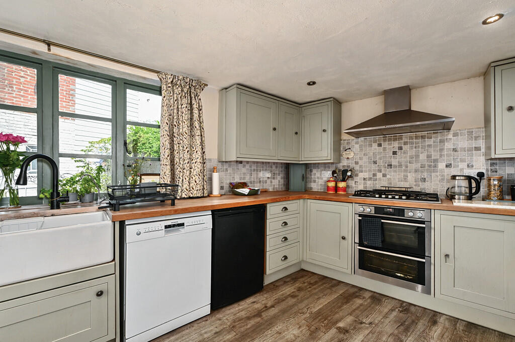 34 The Mint TN31 ...