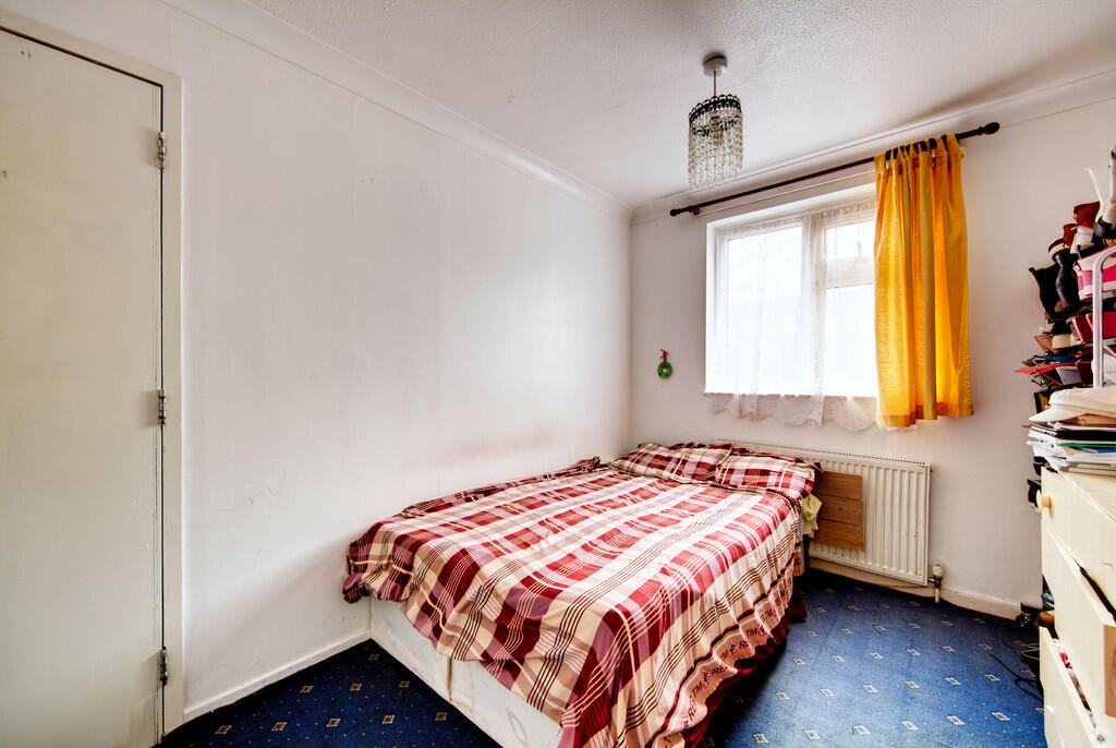 bedroom2