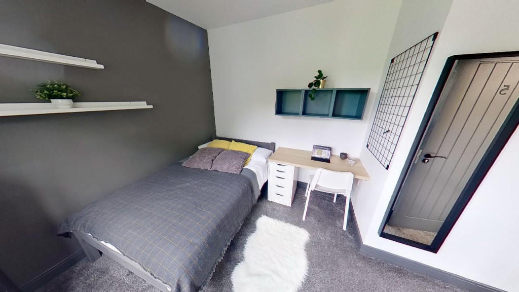 Bedroom 5