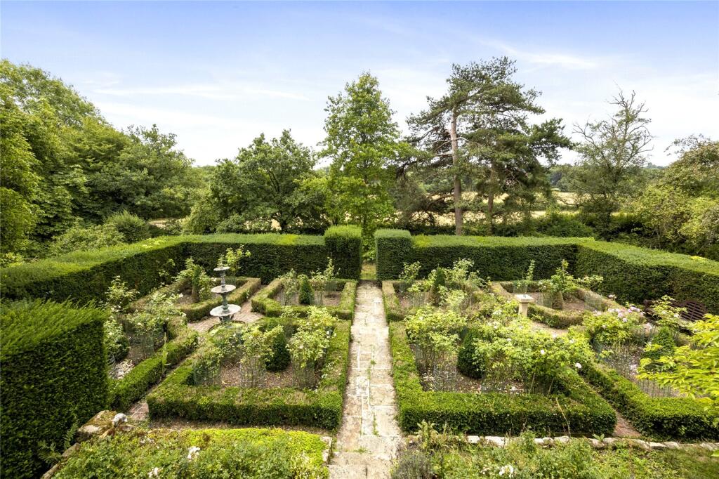 Parterre Garden