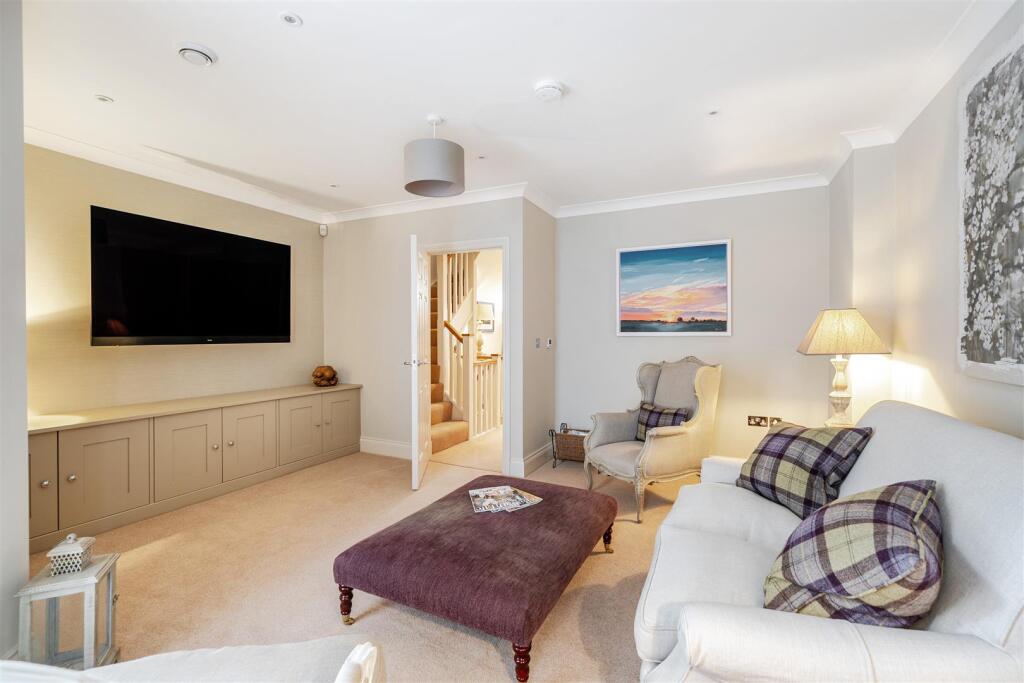 Living Room II.jpg