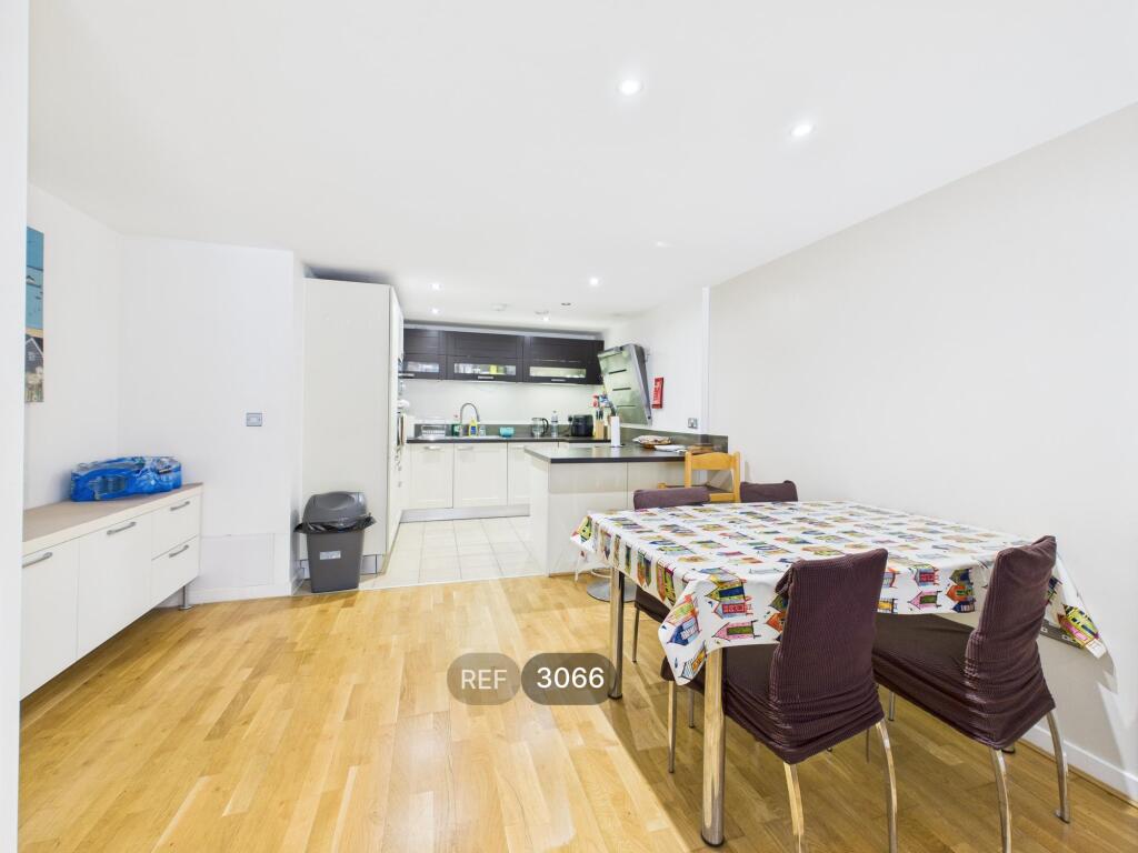 Kitchen / Dining / Living area