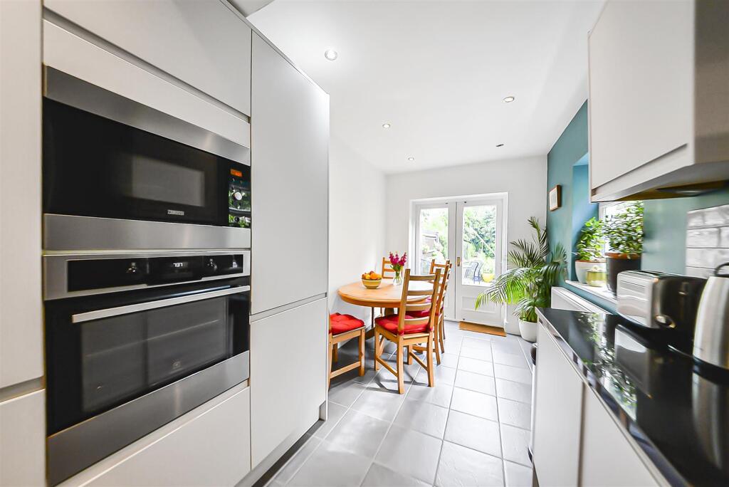 Breakfast Kitchen