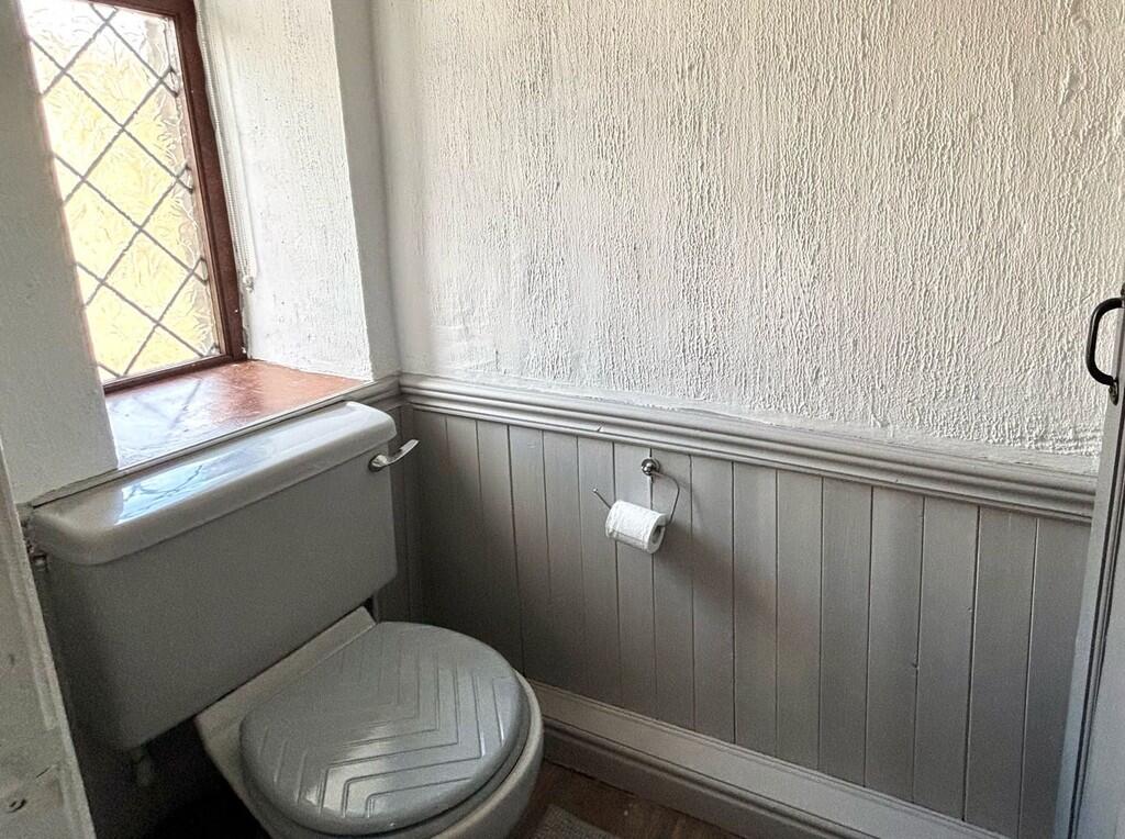 toilet