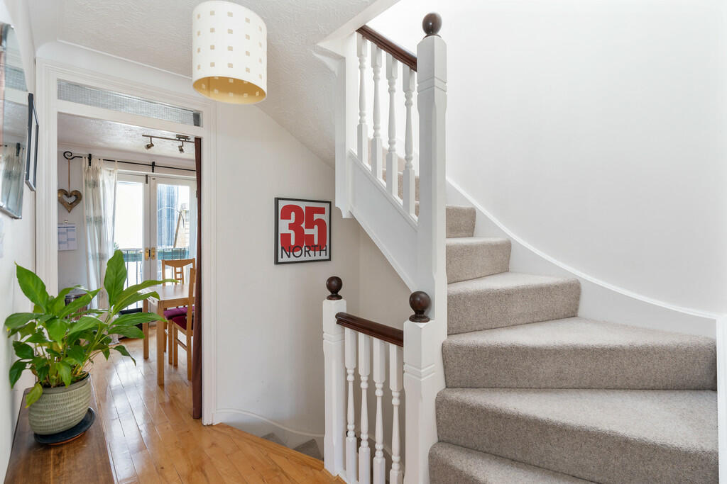 35 North Gardens-...