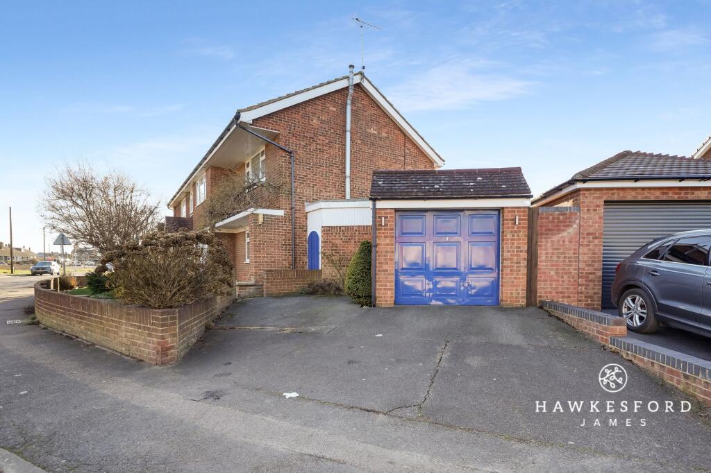 Laxton Way, Sittingbourne - Garage &amp; driveway