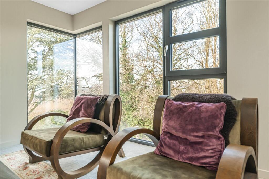 Feature Window
