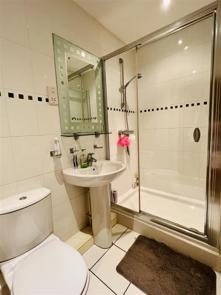 Shower Room.jpg