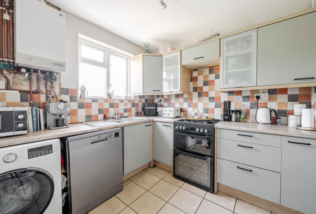 1313021-20-6853d7...