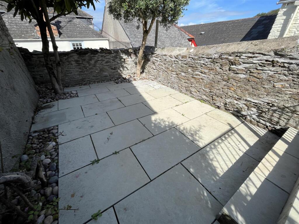 courtyard.JPG