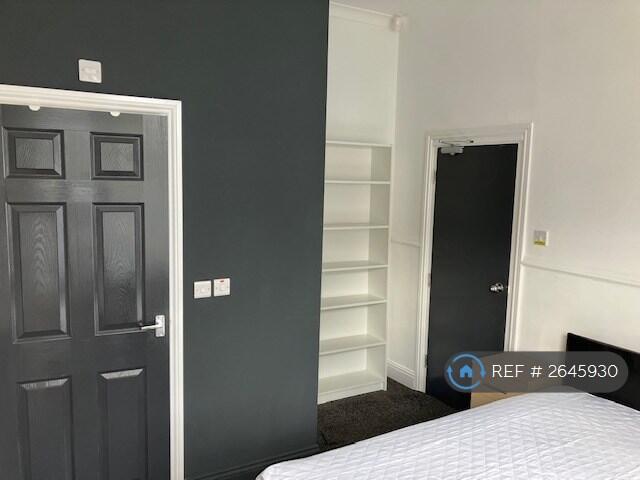 En-Suite Bedroom