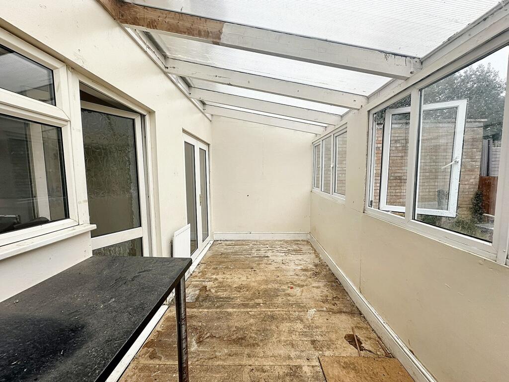 Lean-to