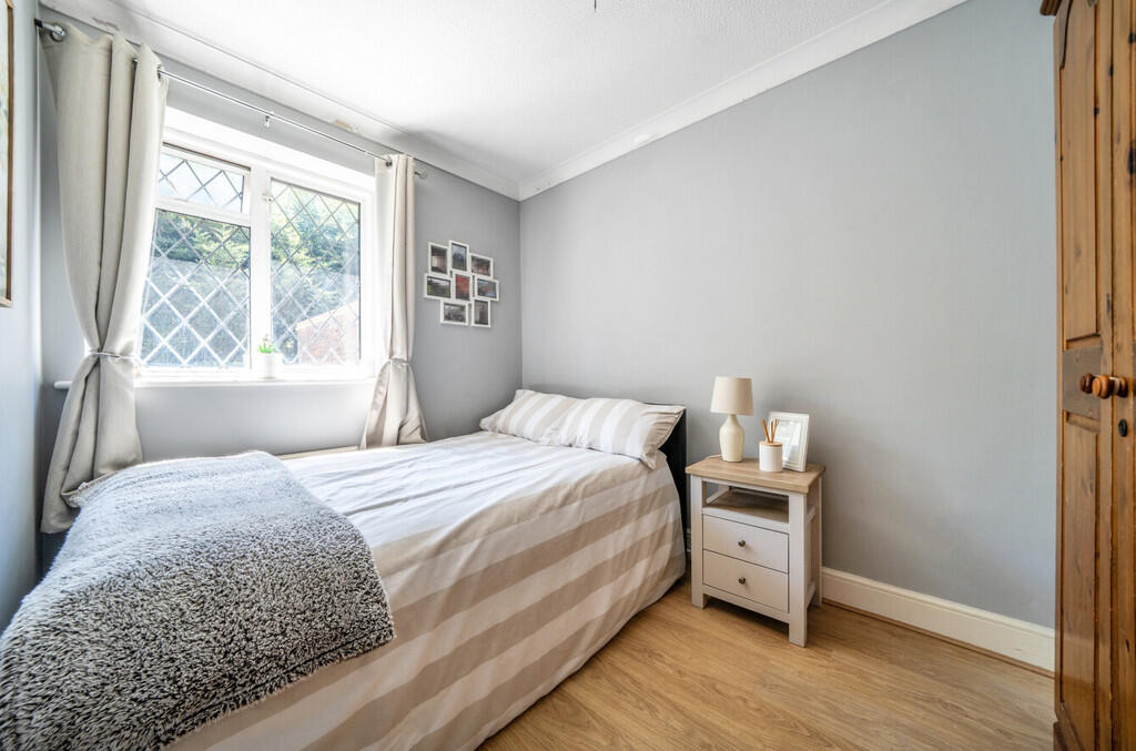 bedroom3