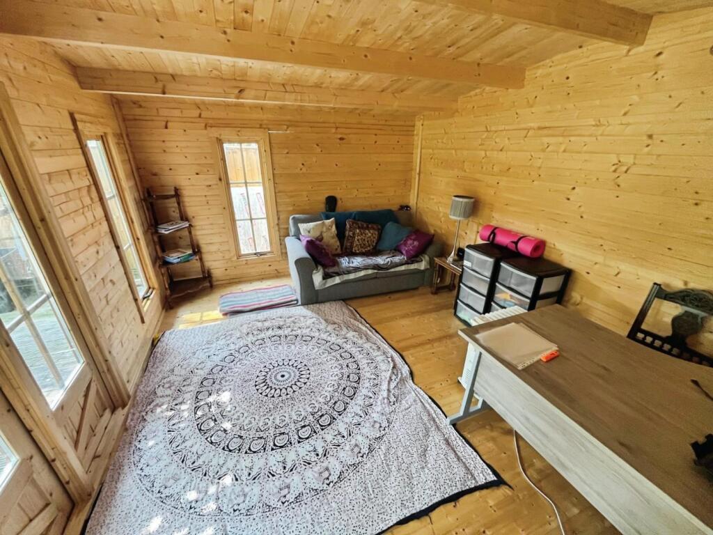 1d798e36-Summer 20House.jpg