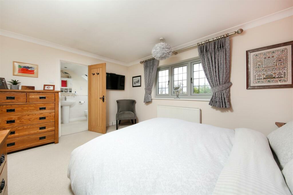 Bed1.3.jpg