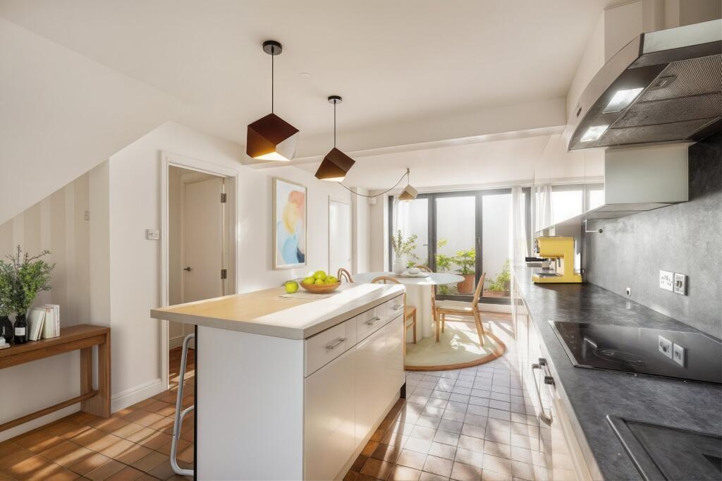 56065_FHL250043_L...