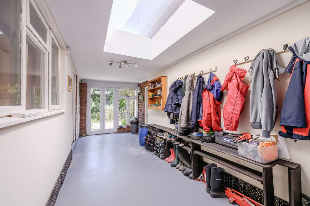 Store Room/Boot R...