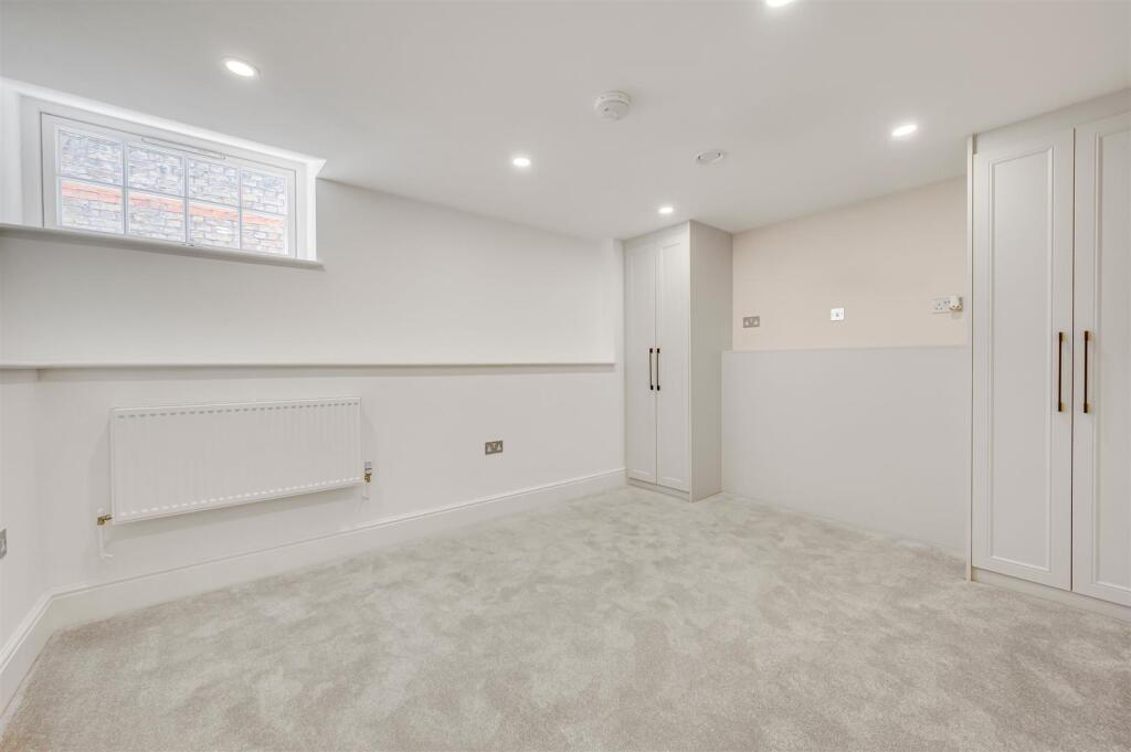 James_Anderson_Flat_1___Limes_House___Mortlake_Hig