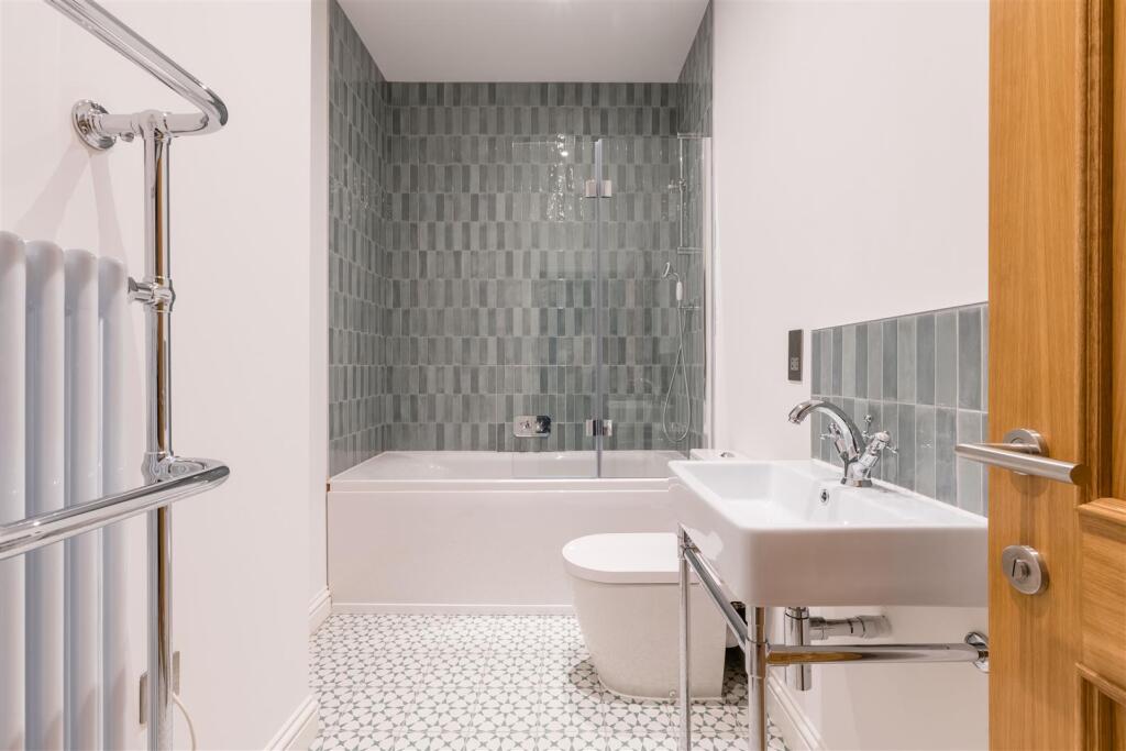 Gosmore Ley Close-100.jpg