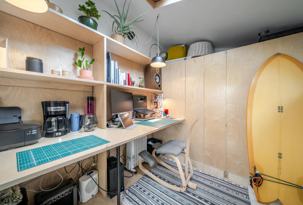 1358368-8-68e66d2...