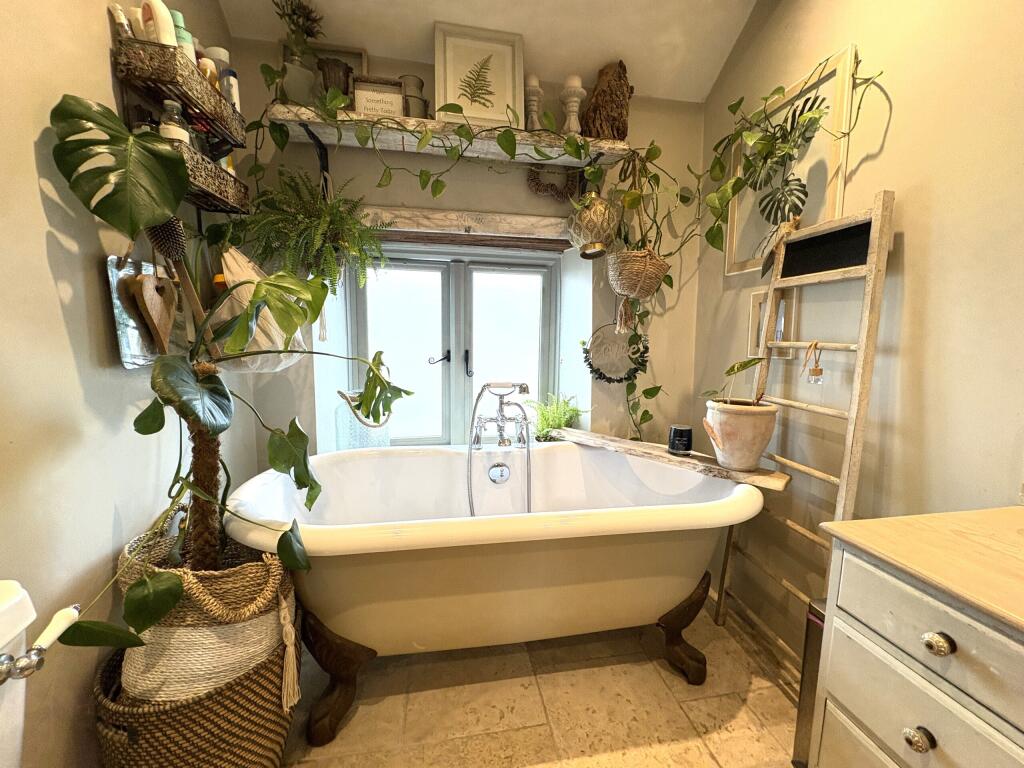 Photo 15-10-2024, 12 20 24