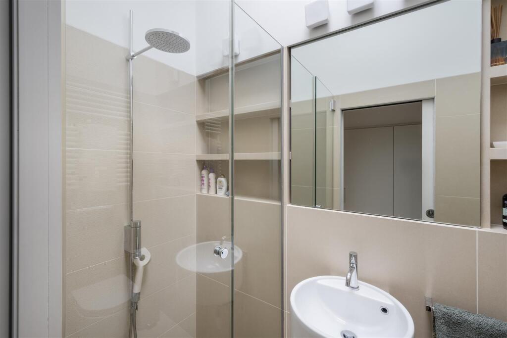 Maskells-F13 Airlie Gardens-22_Hi.jpg