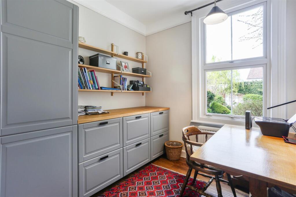 561052892 - 62 Carshalton Park Road, SM5 8.jpg