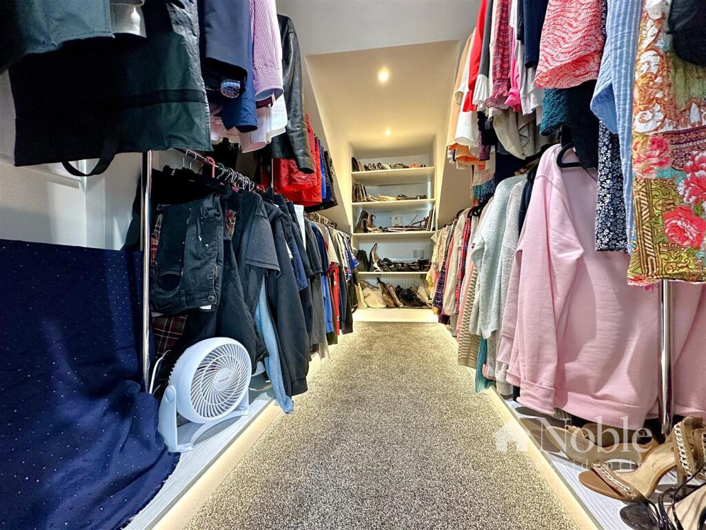 Walk in Wardrobe