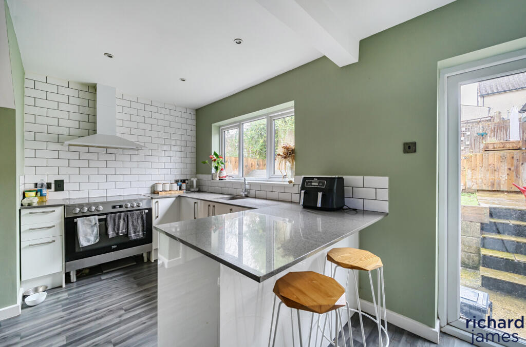 937720664a294bcc93dc46c432e3f6b1