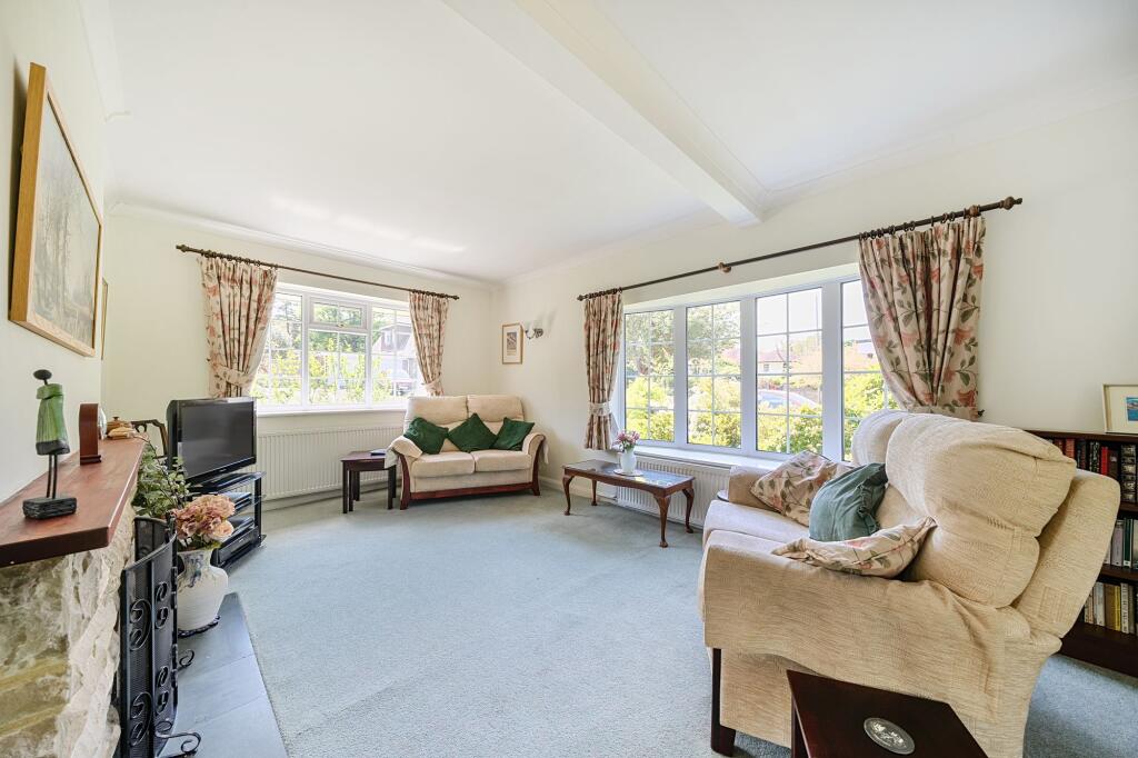 Sitting / Dining Room