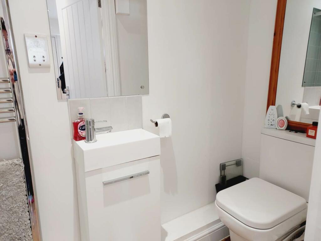 Ground floor shower 