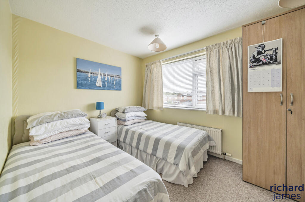 3795c5b5-812b-435...