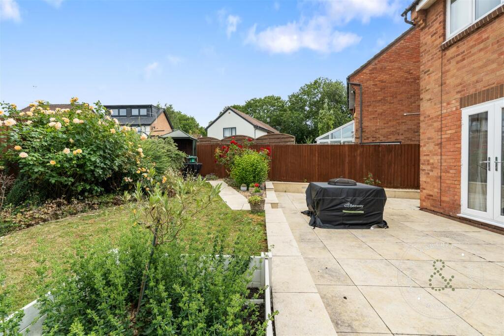 Althorp Drive, Penarth (30).jpg