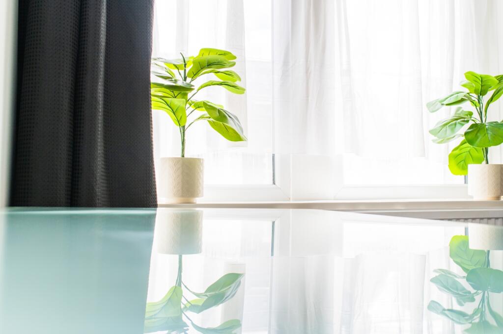 Call 02920 668585 to secure your viewing _2