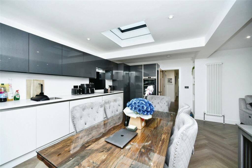 Kitchen/Living Room