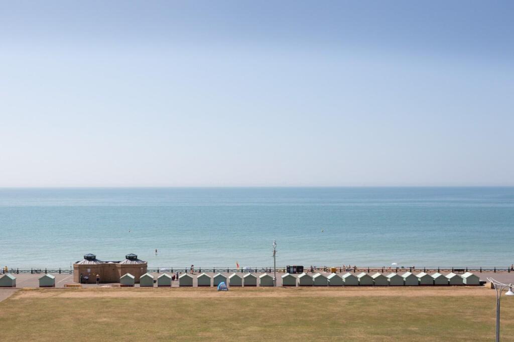 Kingsway Court-11.jpg