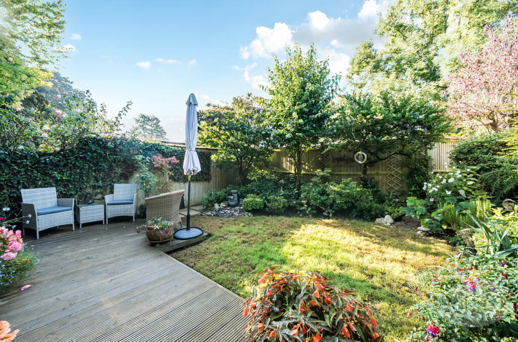 4c2cdea6-d3a6-482...