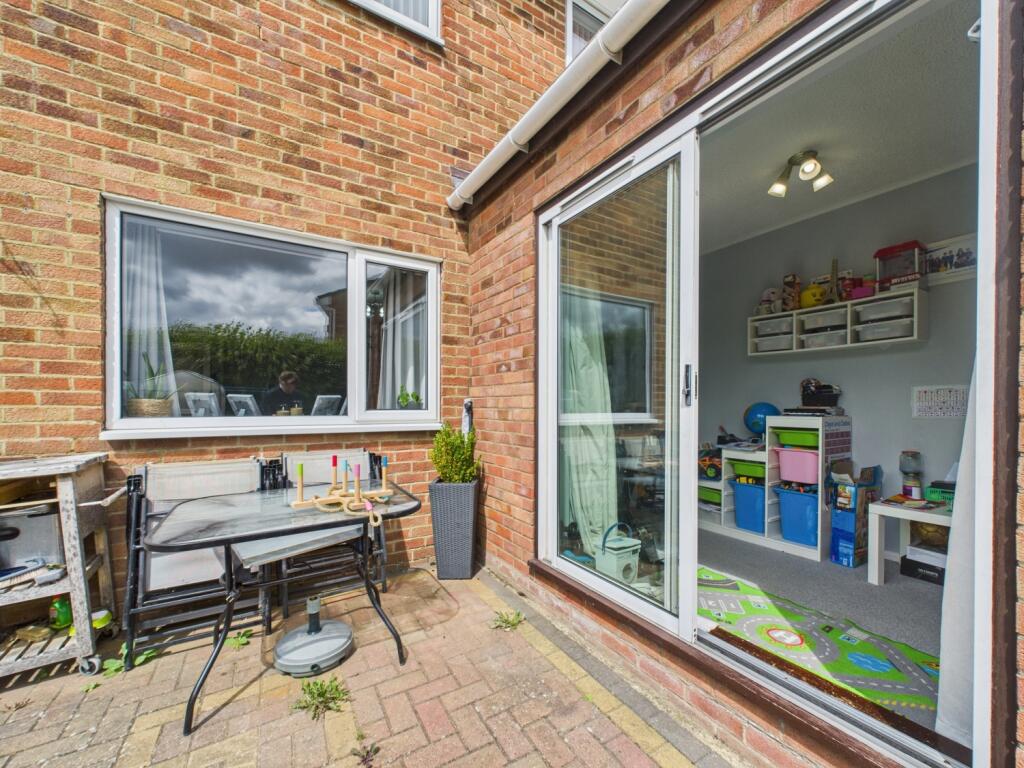 CAM01791G0-PR0183-STILL011