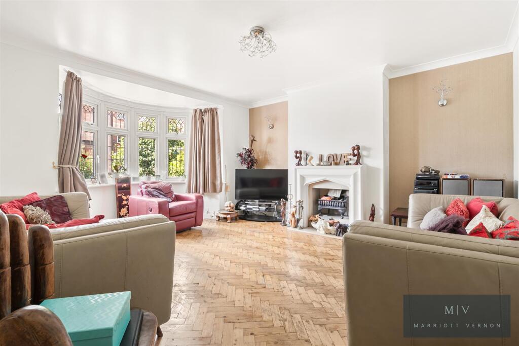 Ingham Road 27 MV-1.jpg