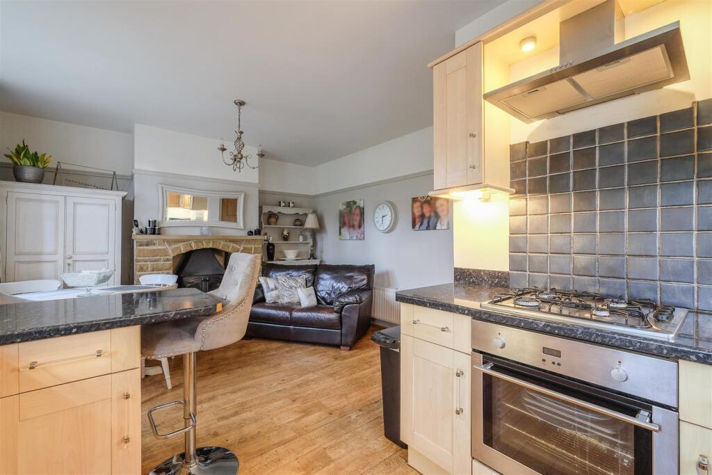 Open plan Kitchen/Diner/Living Space