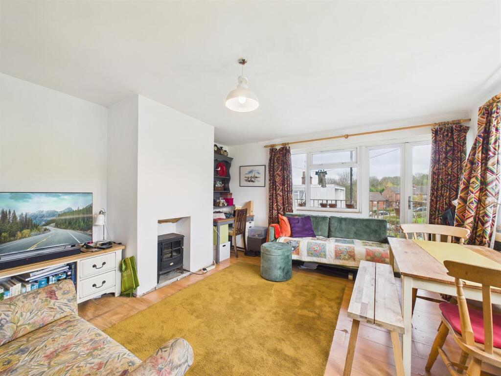 10 - Two Bedroom Flat for Auction, Lawrence Weston