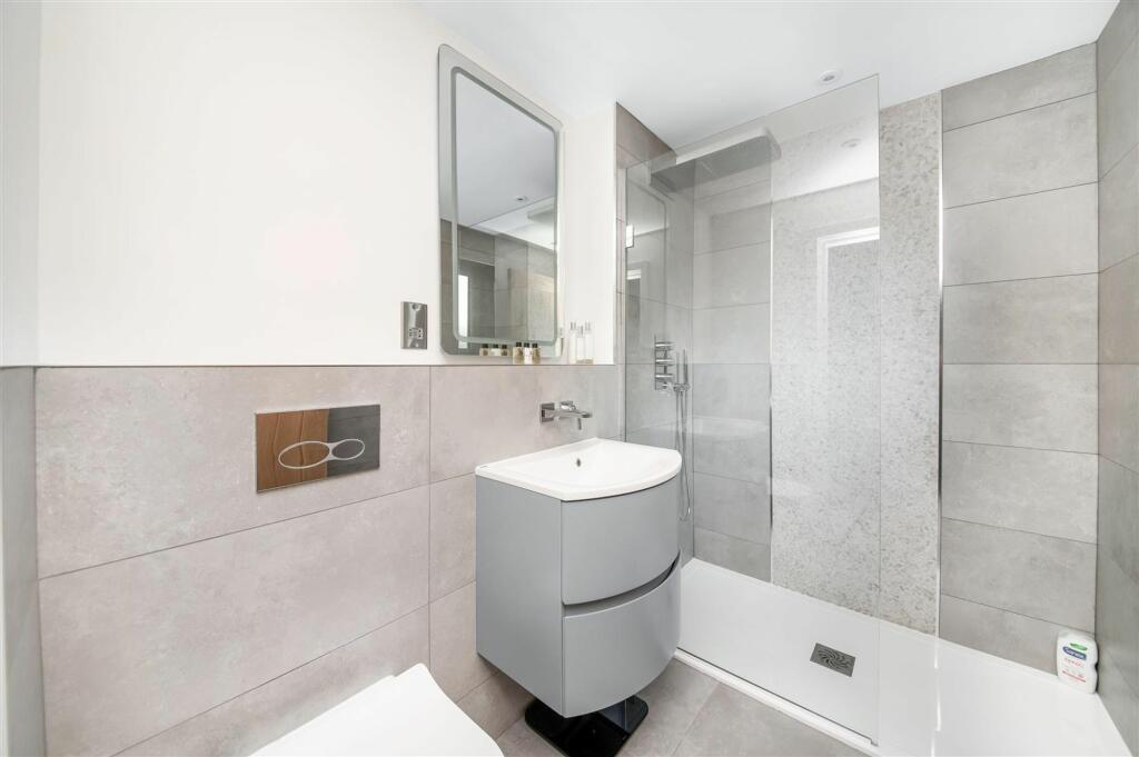 BEDROOM TWO EN-SUITE