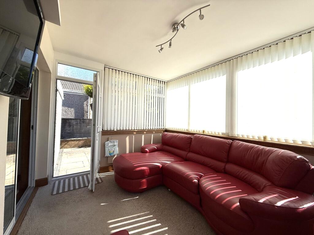 22 Annerley Road, Annan, DG12 6HF - Braidwoods Sol