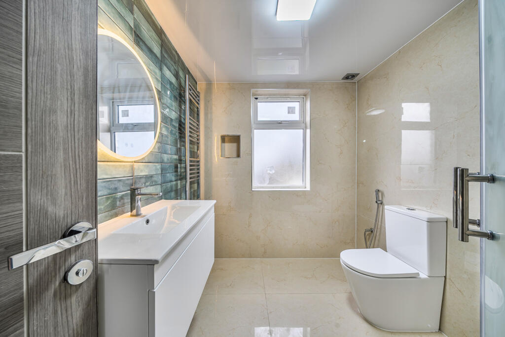 1381144-19-691327...