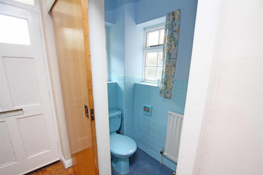 Cloakroom.jpg